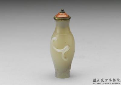 图片[3]-Jade snuff bottle with coiling chi-dragon decoration, Qing dynasty (1644-1911)-China Archive